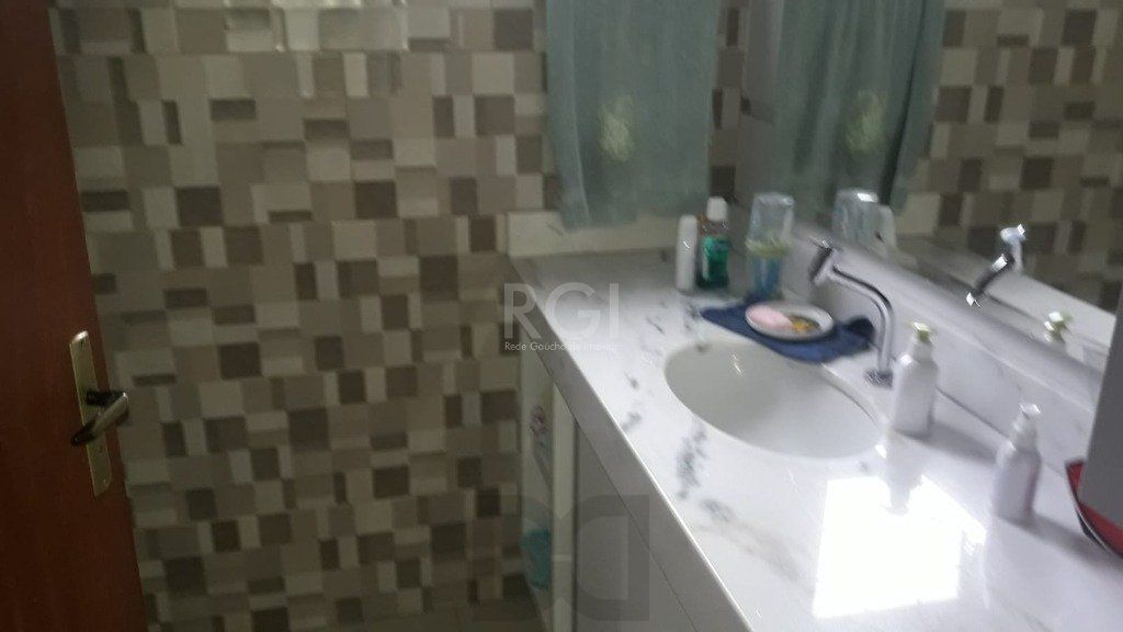 Casa para Venda - 228m², 3 dormitórios, 3 vagas - Teresópolis — foto 8