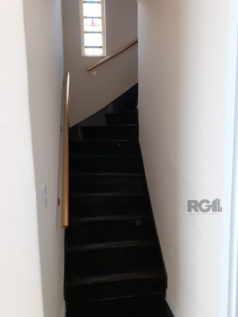 Excelente casa de 251m² com 4 dormitórios. — foto 3