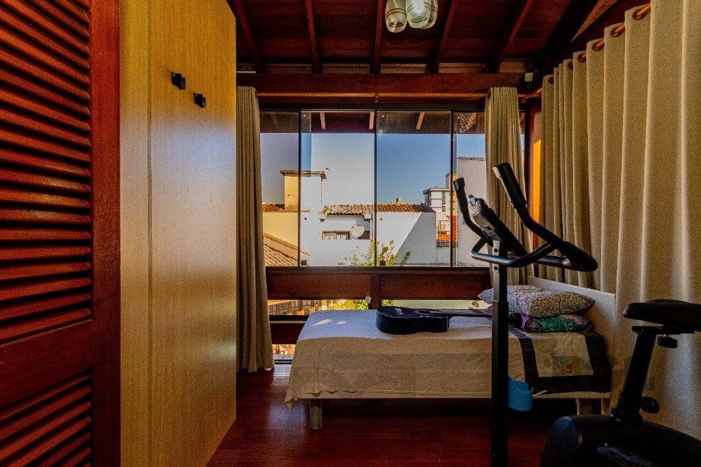 Casa de 4 dormitórios 304m² no bairro Jardim Lindóia — foto 52