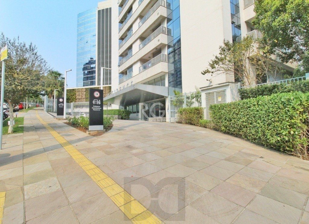 Apartamento para Venda - 48.32m², 1 dormitório, 1 vaga - Petrópolis — foto 2