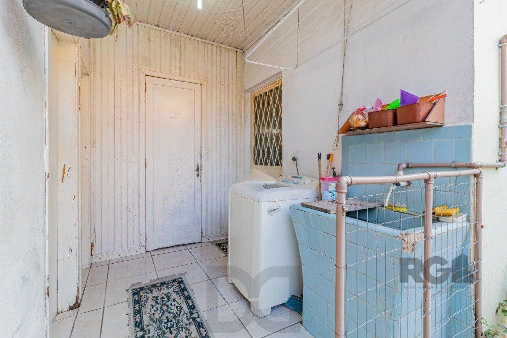 Casa de 3 dormitórios no bairro Santa Maria Goretti — foto 9