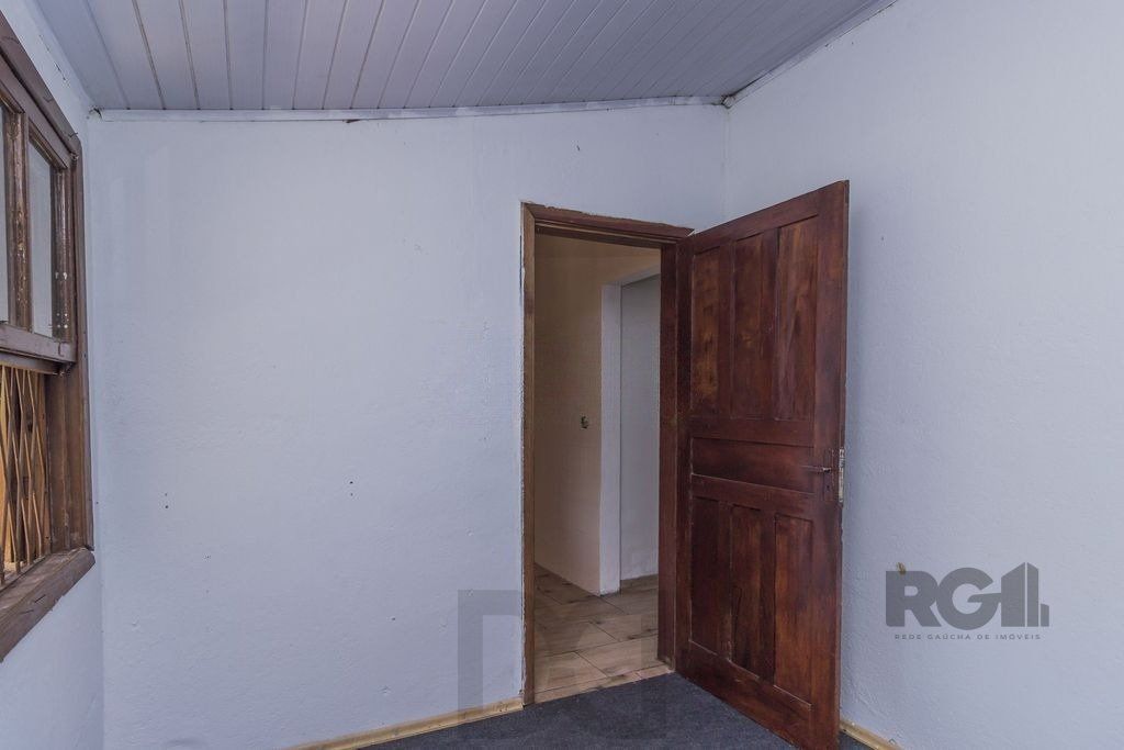 Casa de 5 dormitórios no bairro Sarandi — foto 10