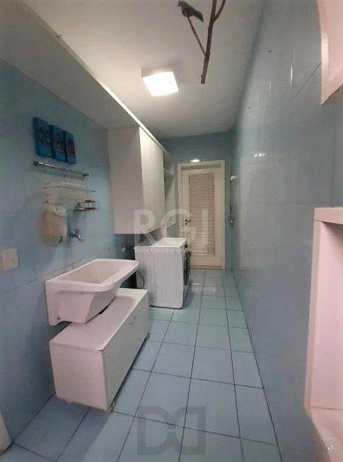 Casa com 233m², 2 dormitórios sendo 1 suíte, living com lareira, espaço gourmet com churrasqueira, pátio e 2 vagas de garagem no bairro Sarandi — foto 18