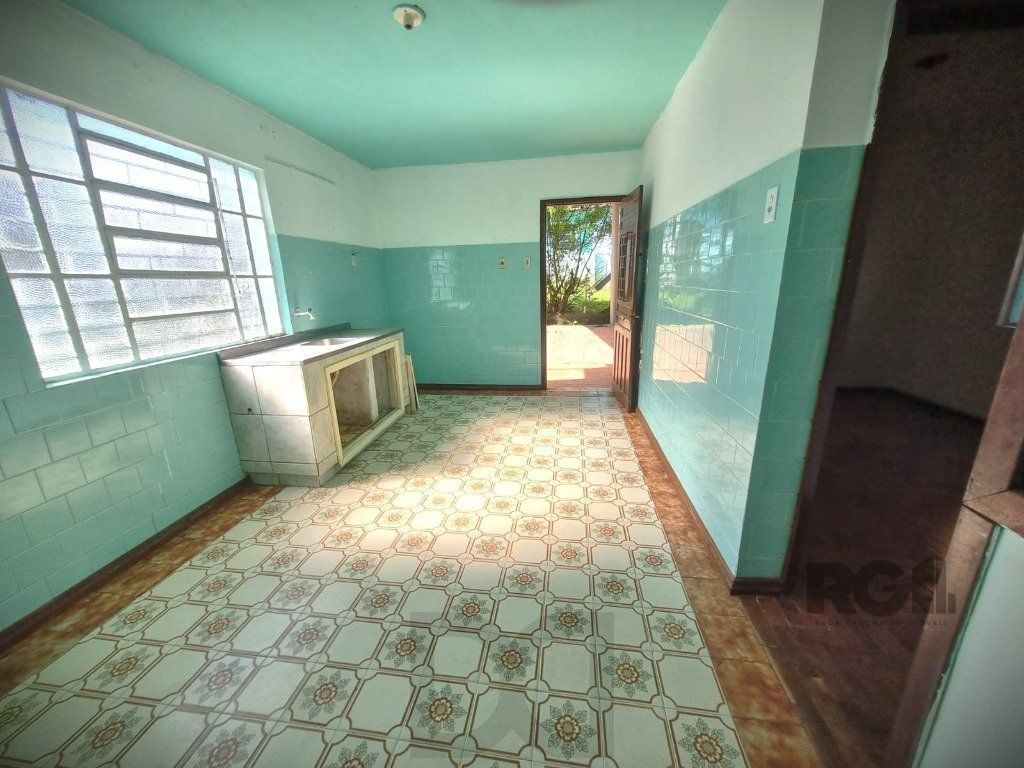 Casa 4 Dormitório(s) Bairro Nonoai — foto 13