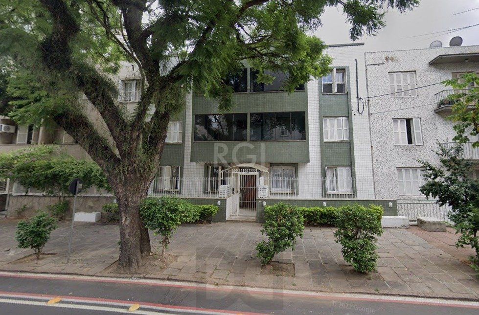apartamento amplo e bem localizado de 2 dormitórios+dependência — foto 1