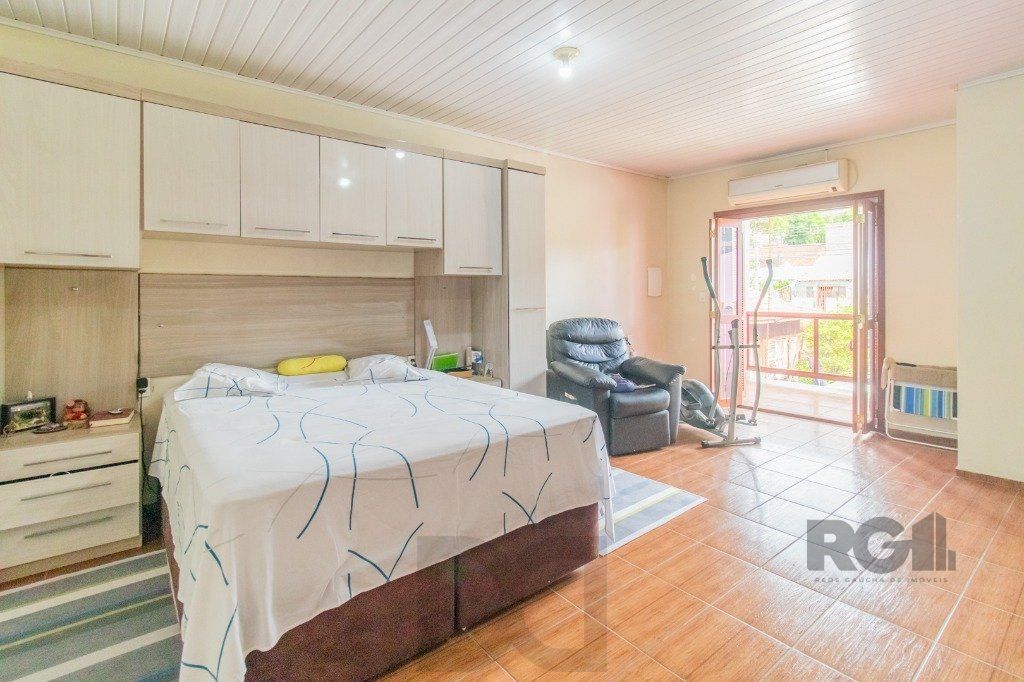 Casa com 3 dormitórios e 3 vagas no bairro Santa Tereza — foto 16