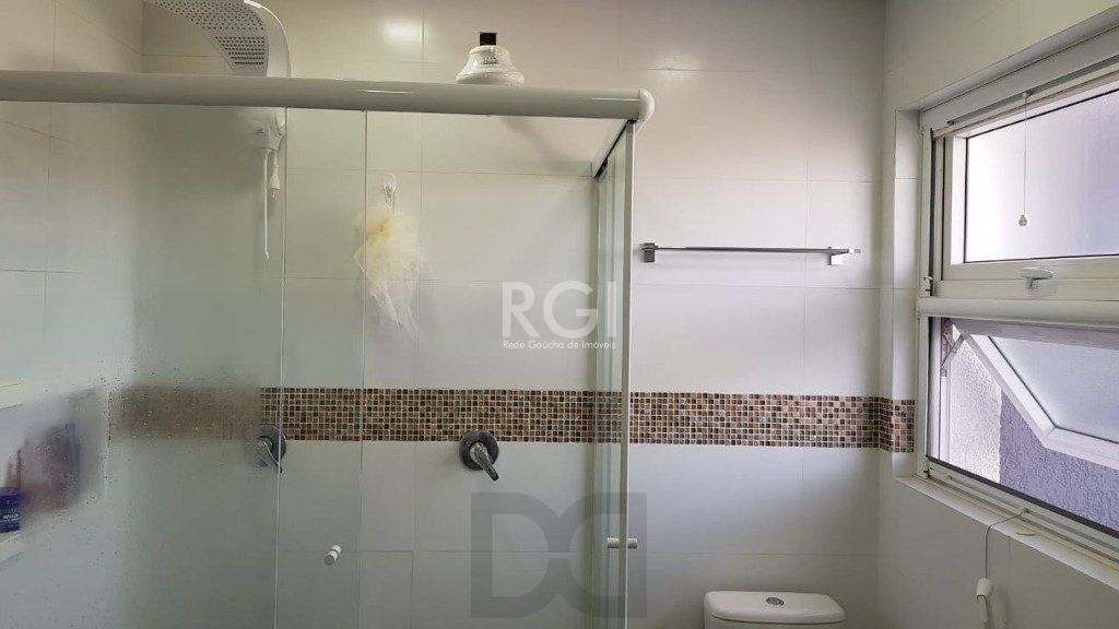 Casa para Venda - 377m², 4 dormitórios, sendo 2 suítes, 3 vagas - Teresópolis — foto 13
