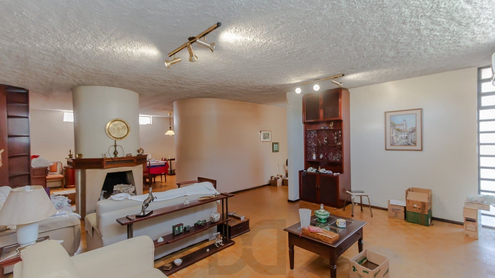 Casa com 3 dormitórios com 279.5m², no bairro Três Figueiras — foto 2