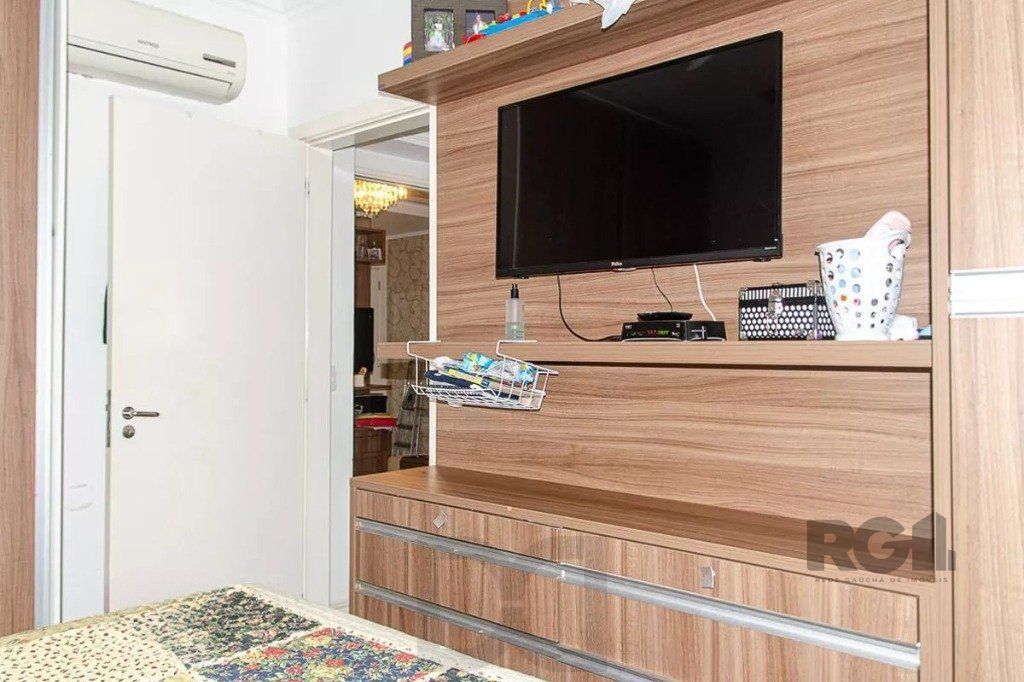 Apartamento 2 dormitórios  com 1 vaga no bairro Teresópolis em Porto Alegre — foto 13
