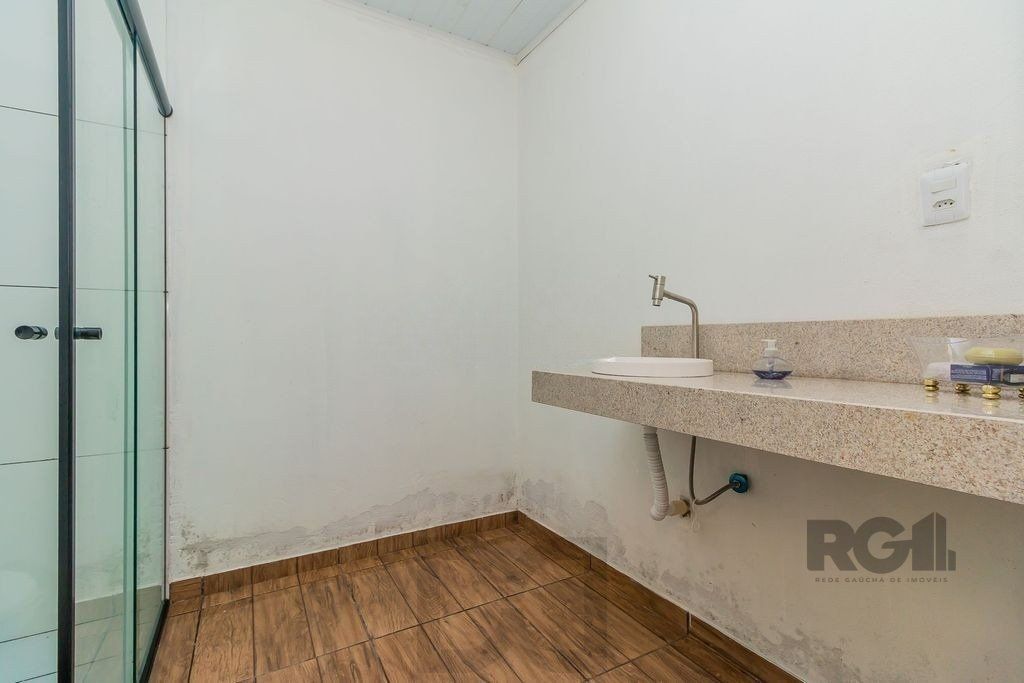 Casa de 2 dormitórios com 98m² no Bairro Lomba do Pinheiro — foto 25