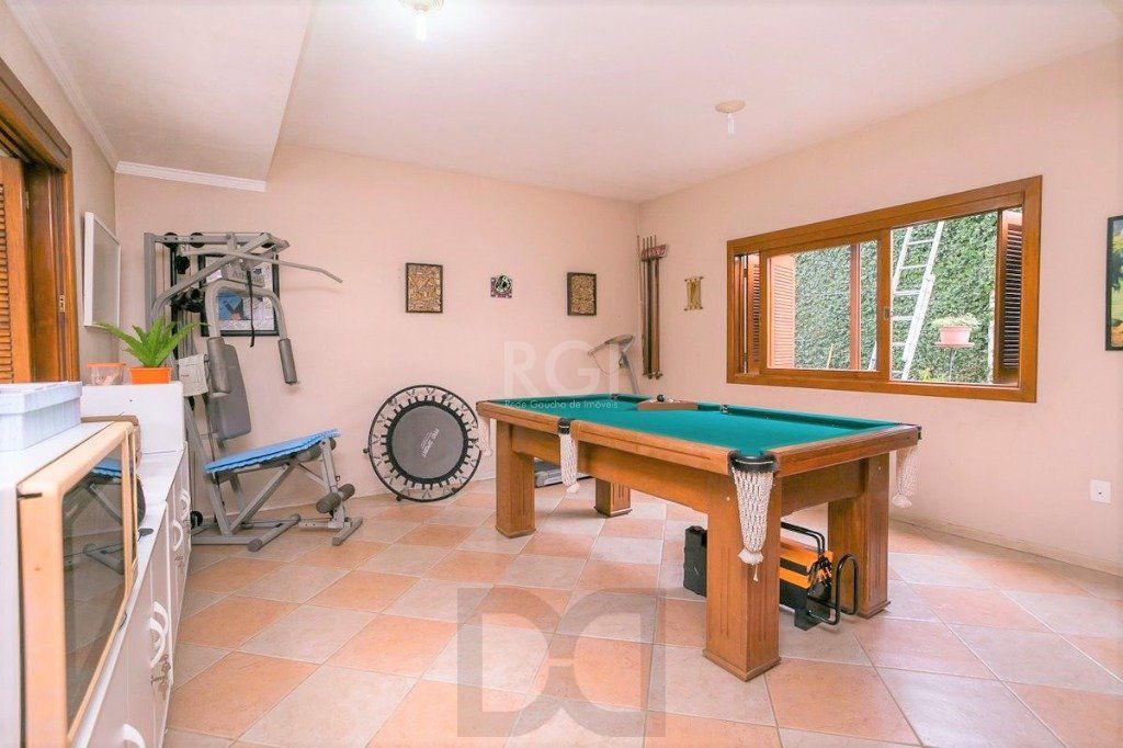 Casa para Venda - 279m², 3 dormitórios, sendo 1 suites, 4 vagas - Teresópolis — foto 10