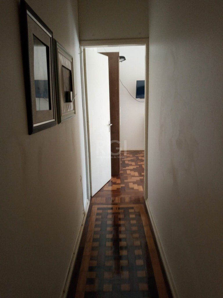 Casa para Venda - 384m², 3 dormitórios, sendo 1 suites, 3 vagas - Teresópolis — foto 34