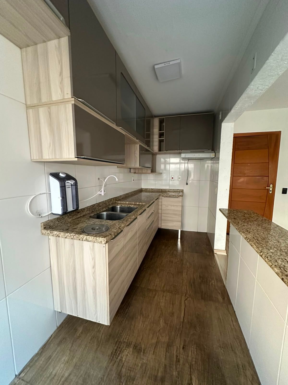 Apartamento 1 dormitório no bairro Jardim do Salso em Porto Alegre para Alugar e Venda — foto 4