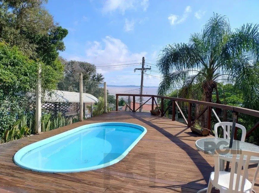 Casa de 307m² - 3 dormitórios, piscina, 4 vagas no bairro Espírito Santo — foto 22