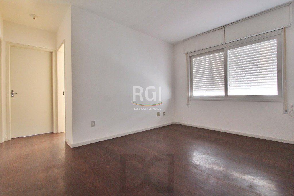 Apartamento 2 dormitórios no bairro Teresópolis em Porto Alegre para Comprar ou Alugar — foto 3