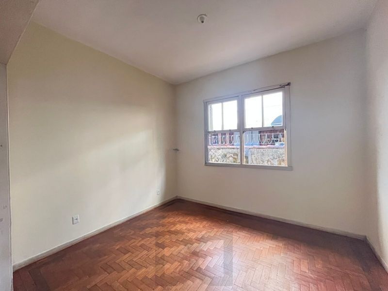Casa 4 dormitórios no bairro Rio Branco em Porto Alegre para Alugar — foto 6