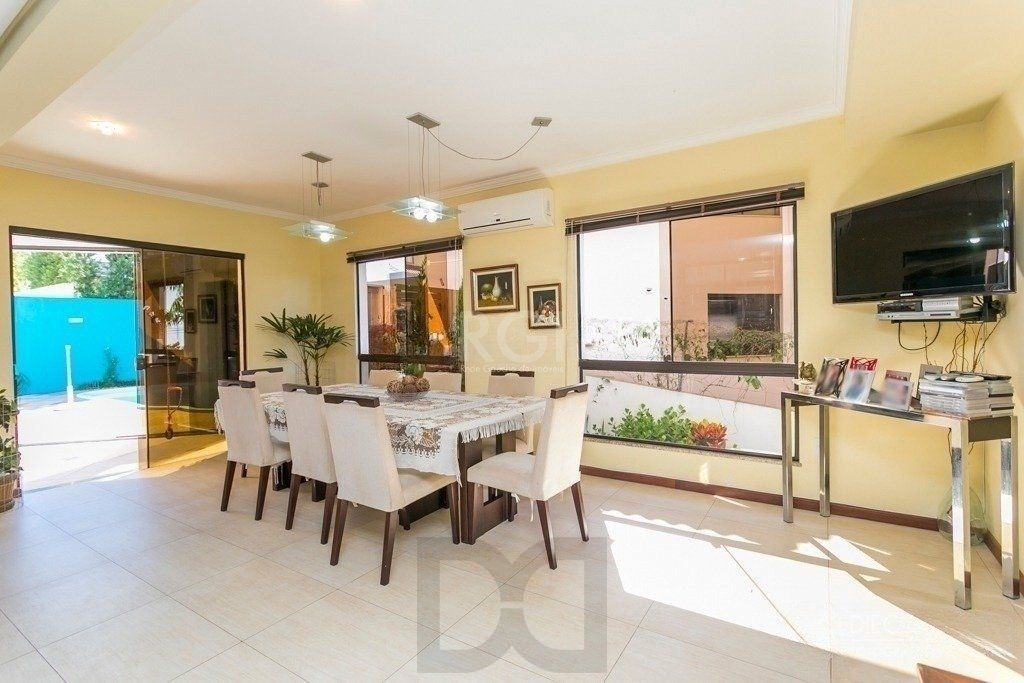 Excelente casa em condomínio com 3 suítes, piscina e 3 vagas de garagem — foto 10