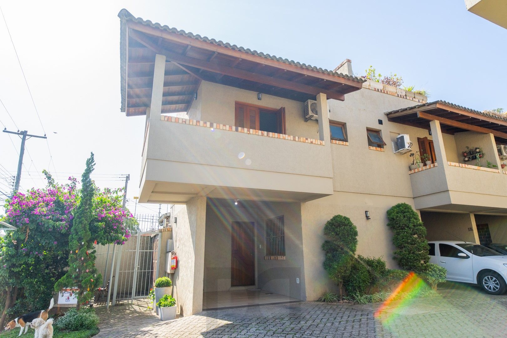 Casa em condomínio de 105m² - 2 dormitórios e 1 vaga no bairro Guarujá — foto 1
