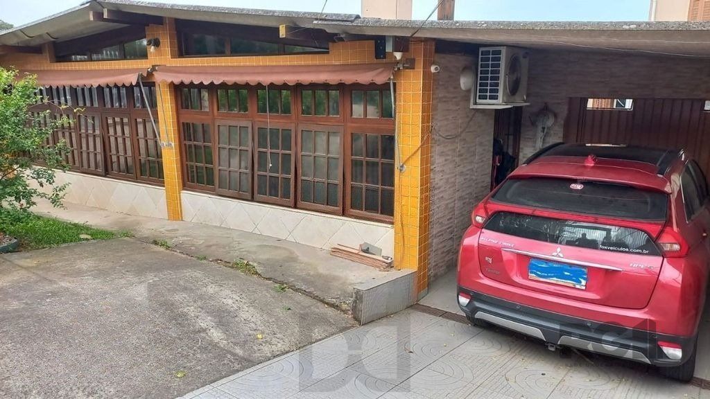 Casa 3 dormitórios no bairro Rubem Berta — foto 15