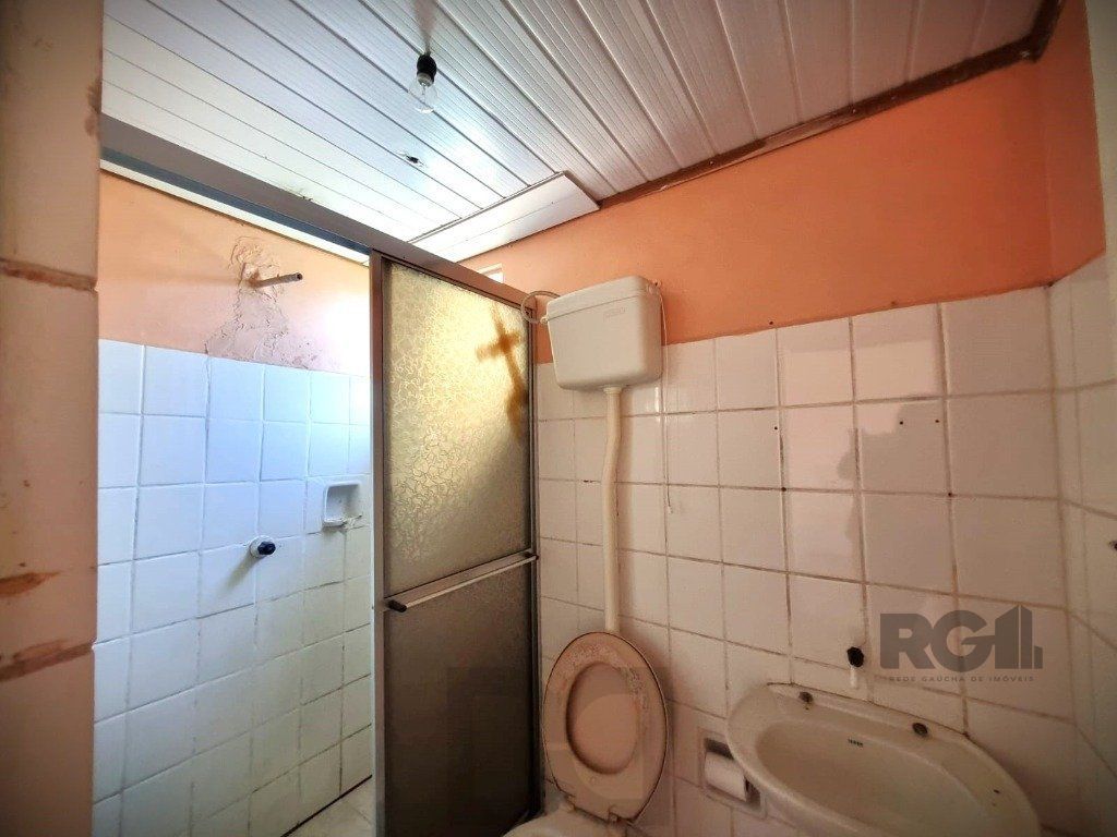 Casa 4 Dormitório(s) Bairro Nonoai — foto 27