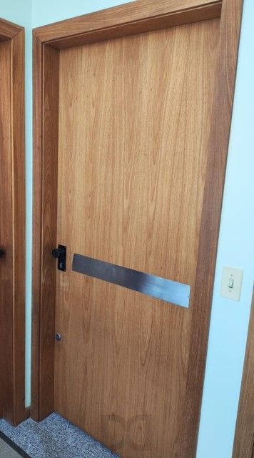 Sala Comercial com vaga coberta no Bairro Menino Deus Porto Alegre — foto 6