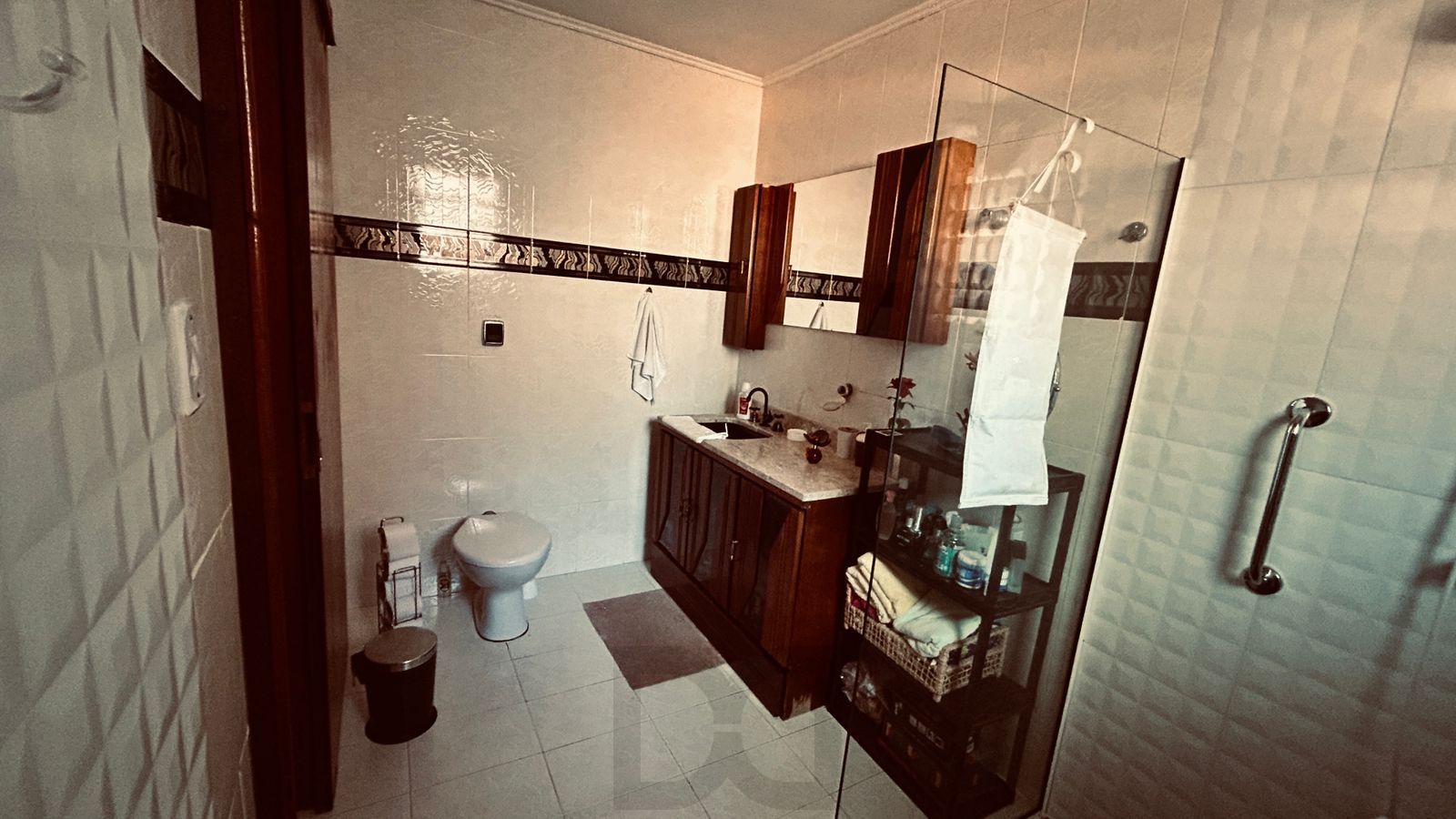 Casa com 2 dormitórios e edícula nos fundos no Bairro Nonoai — foto 9