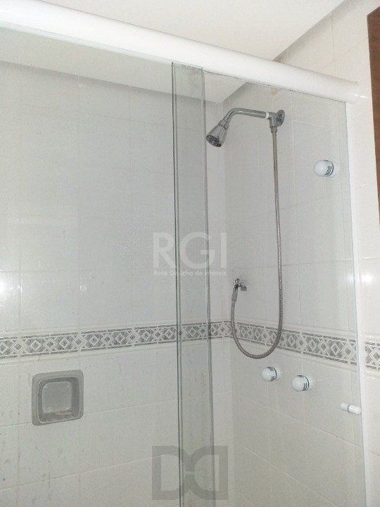 Apartamento com 2 Quartos e 1 banheiro à Venda, 72 m² no bairro Menino Deus — foto 8