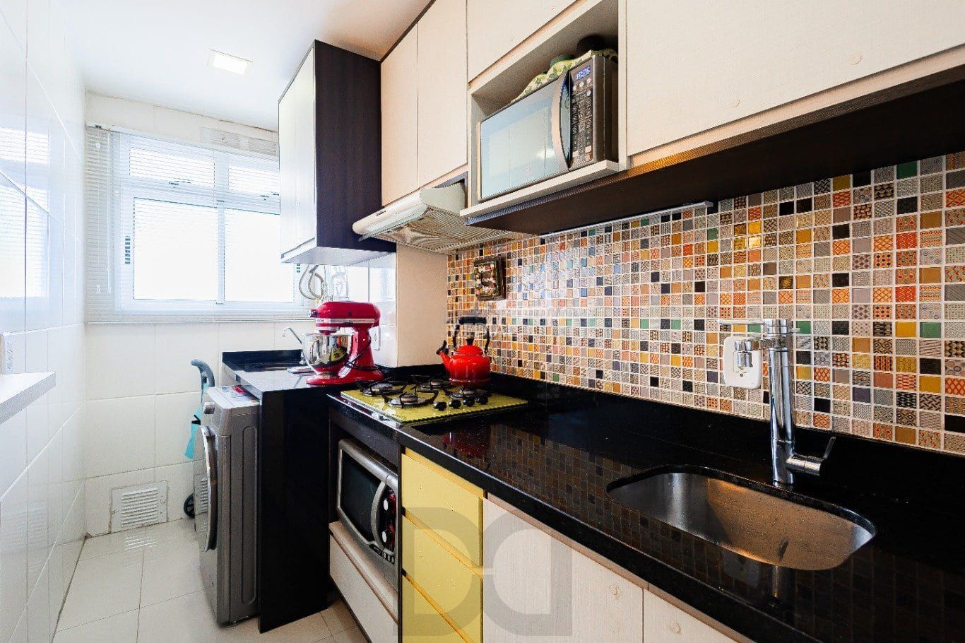 Apartamento de 2 dormitórios à venda em São Sebastião, Porto Alegre. — foto 7