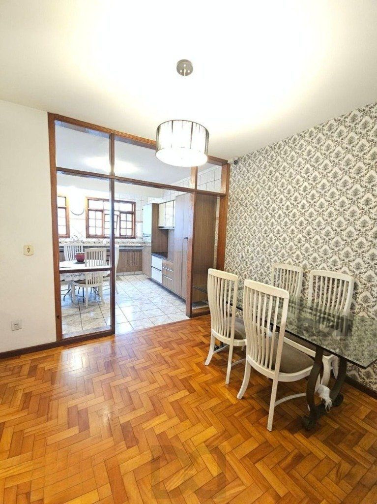 casa de 5 dormitórios no bairro Glória — foto 9