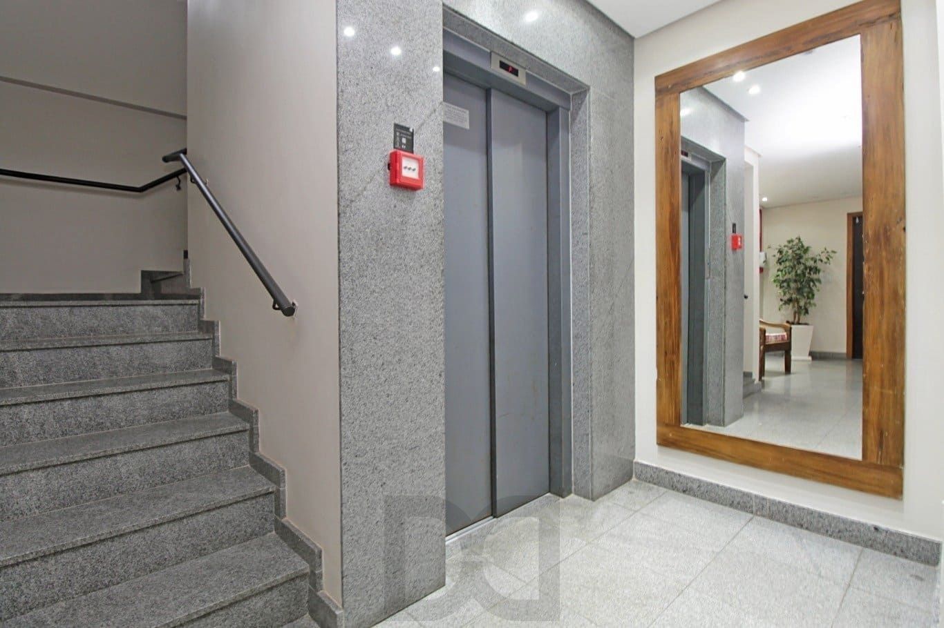 Apartamento de 2 dormitorios à venda em Passo da Areia, Porto Alegre. — foto 23