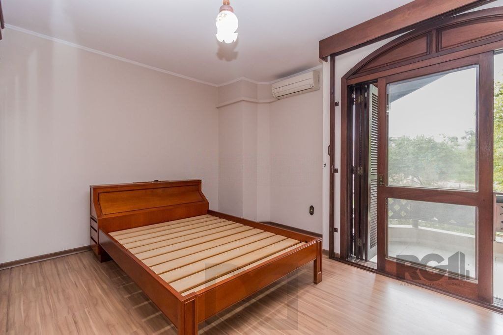Casa com 287m², 5 dormitórios, piscina, 4 vagas no bairro Jardim Itu — foto 18