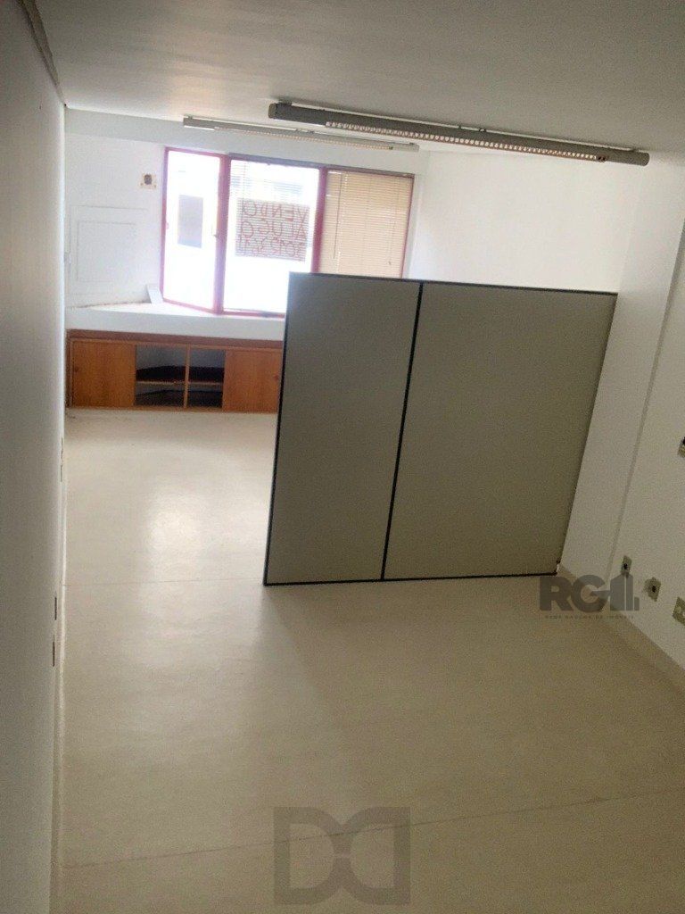 Sala comercial de 36m² no bairro Menino Deus — foto 6