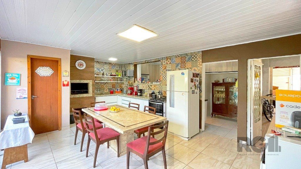 Casa 4 Dormitórios, Piscina, Bairro Gloria — foto 42