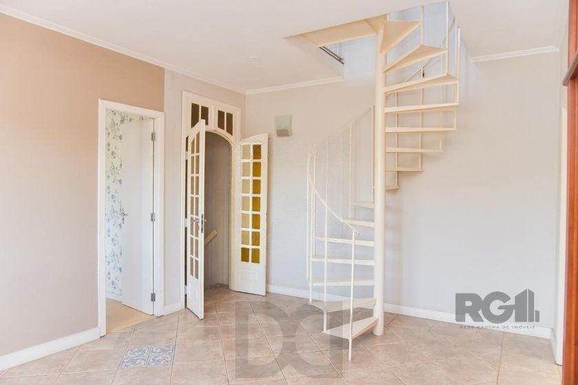 Casa de 197m² - 5 dormitórios, 3 vagas no bairro Rubem Berta — foto 26