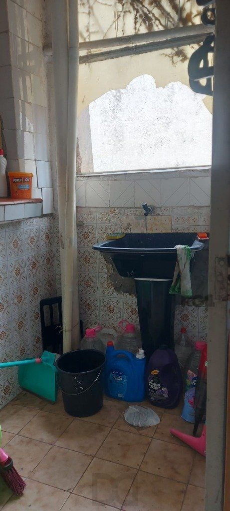 Casa 3 dormitórios Bairro Nonoai — foto 16