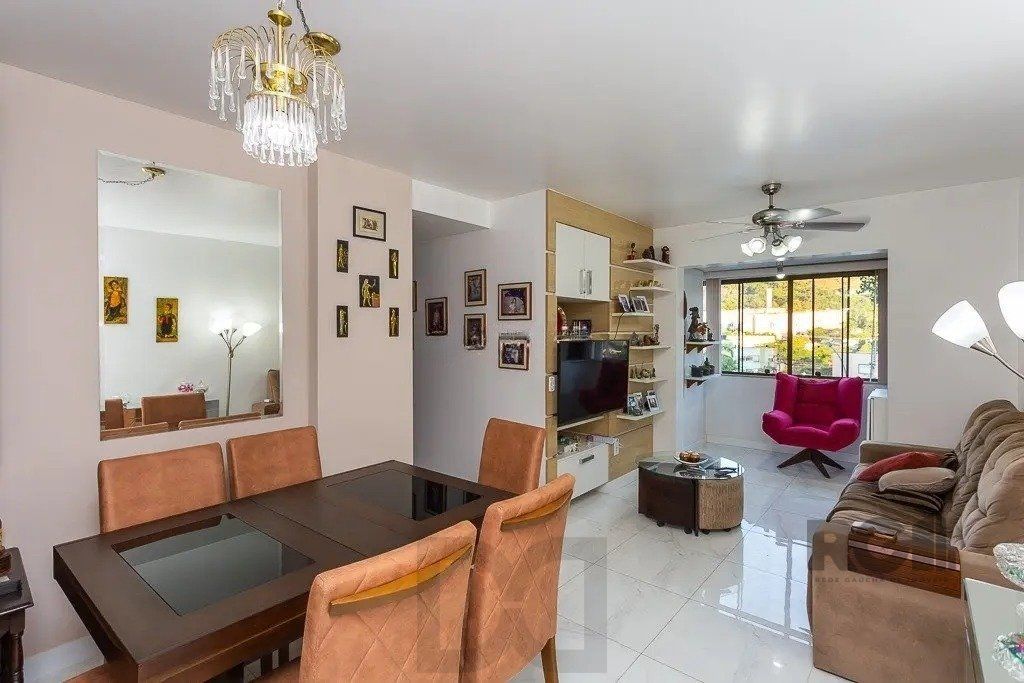 Apartamento com 3 dormitórios no bairro Jardim Carvalho — foto 1