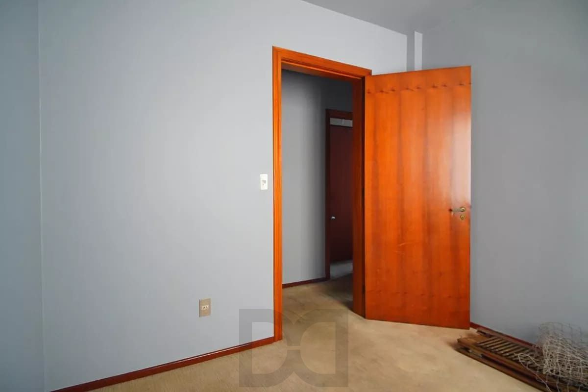 Apartamento de 3 dormitórios à venda em Petrópolis - Porto Alegre — foto 9
