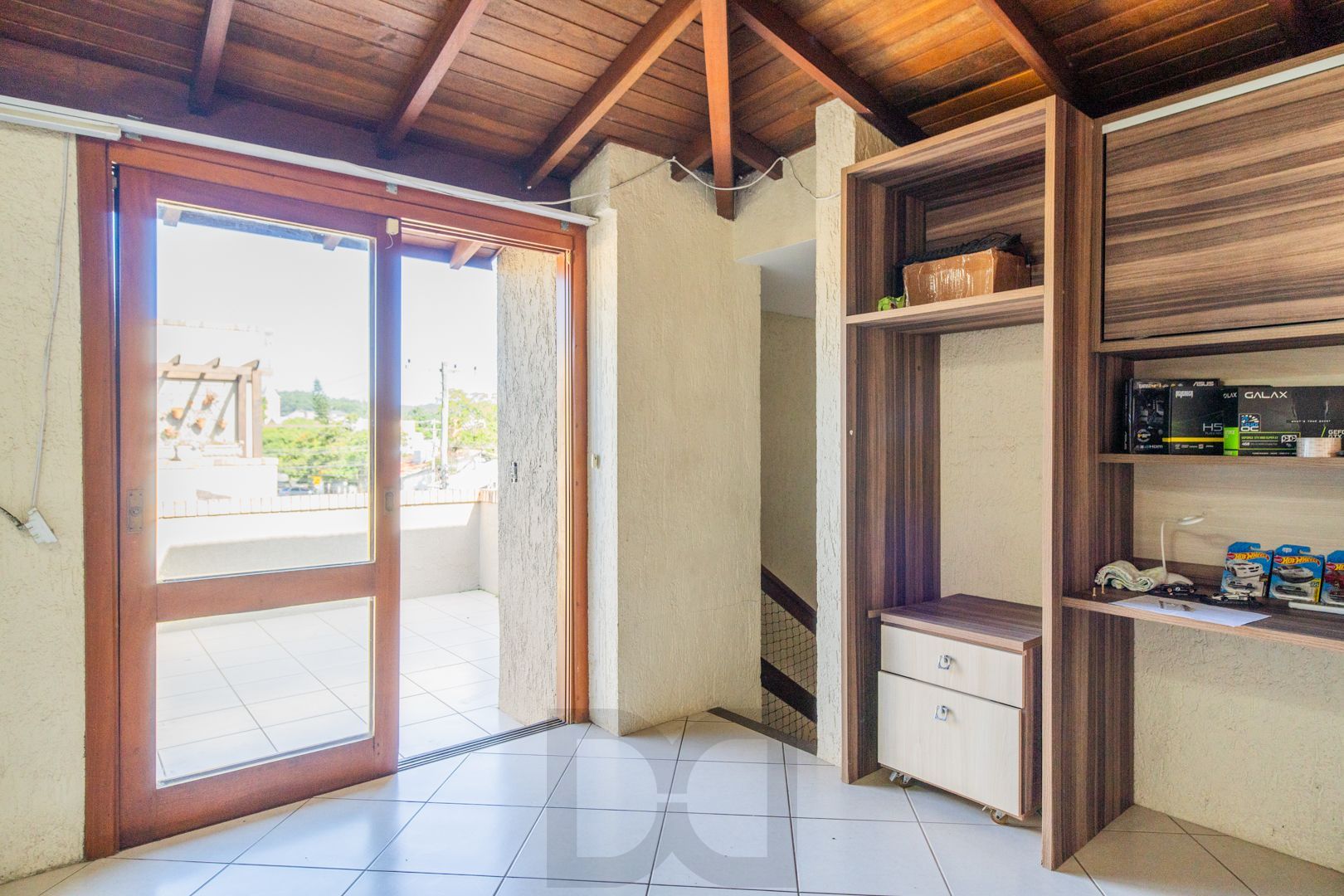 Casa em condomínio de 105m² - 2 dormitórios e 1 vaga no bairro Guarujá — foto 29