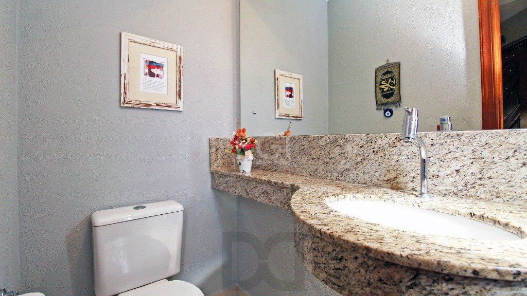Sobrado 3 dormitórios, 1suíte, área gourmet com churrasqueira, piscina. — foto 27