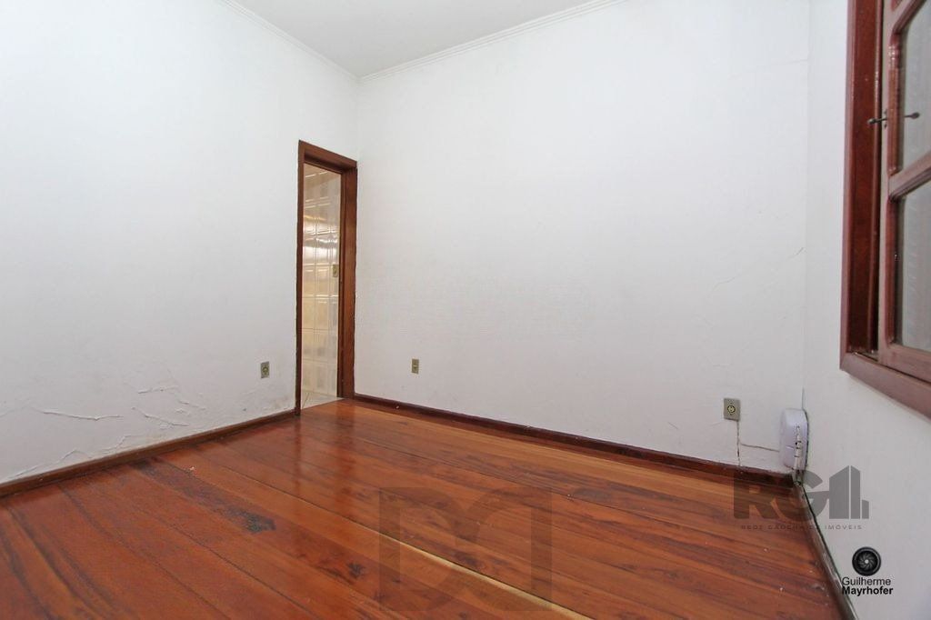 Casa com 5 suítes, 7 banheiros, 4 vagas no bairro Partenon — foto 38