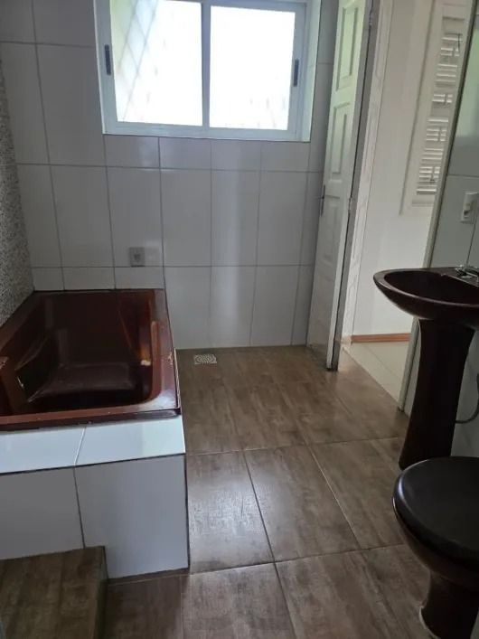 Sobrado com Piscina, Garagem para 3 Carros e Espaço para Salão de Festas à Venda e para Locação em Teresópolis — foto 19