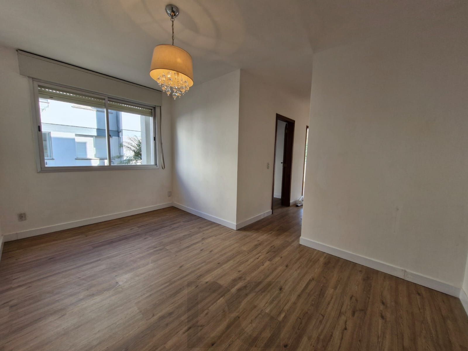 Apartamento 3 dormitórios na rua Corronel Massot, Cristal. — foto 2