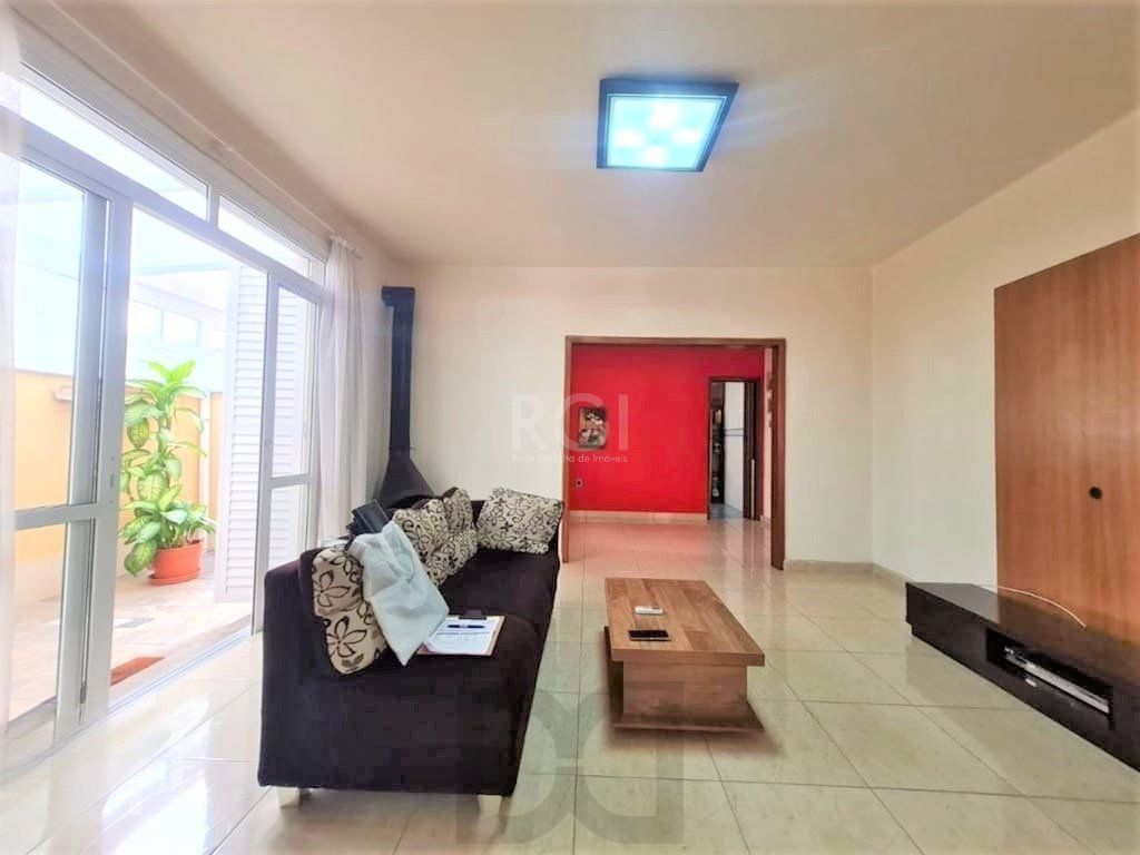 Apartamento de 3 dormitórios, Bairro Menino Deus — foto 2