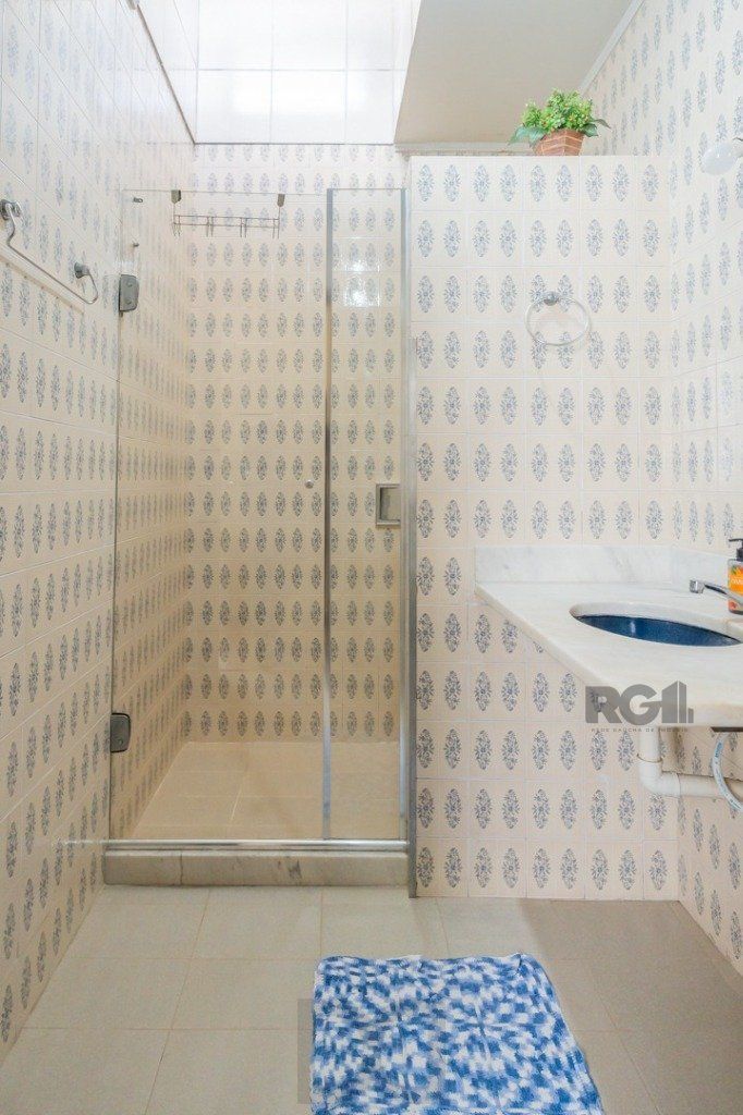 Casa com 4 dormitórios no bairro Gloria — foto 20