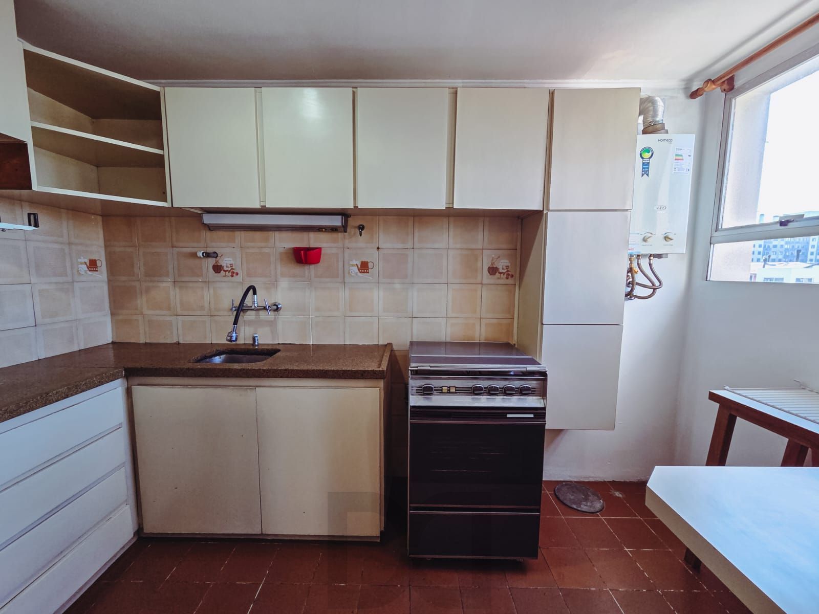 COBERTURA NO MENINO DEUS - 2 DORM, 2 BANH, 2 VAGAS COBERTAS - VISTA PANORÂMICA — foto 8