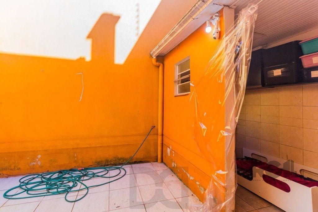 Casa com 99,73m², 2 dormitórios, 2 vagas no bairro Floresta — foto 16
