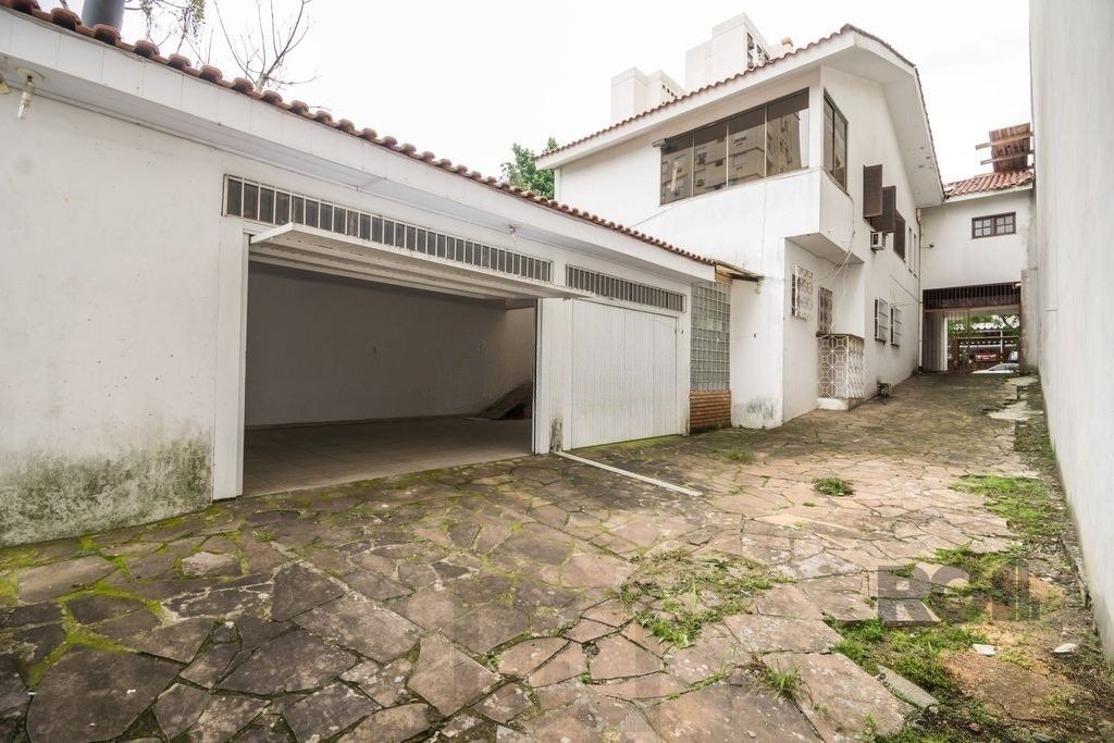 Excelente casa de 354m² com 5 dormitórios e 8 vagas. — foto 22