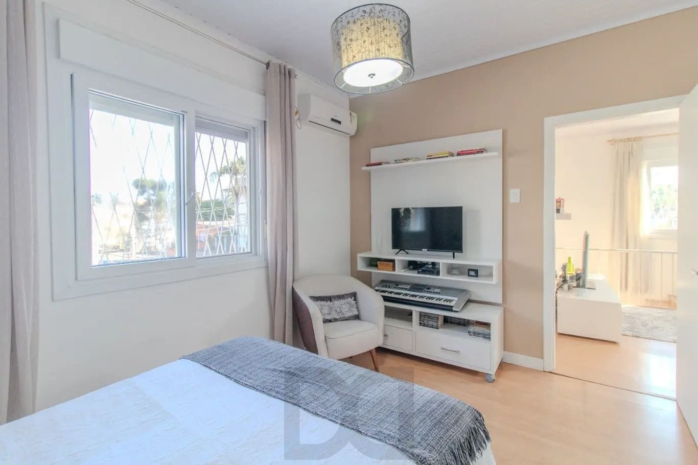 Casa de 3 dormitórios com 90m² à venda no Bairro Medianeira — foto 8