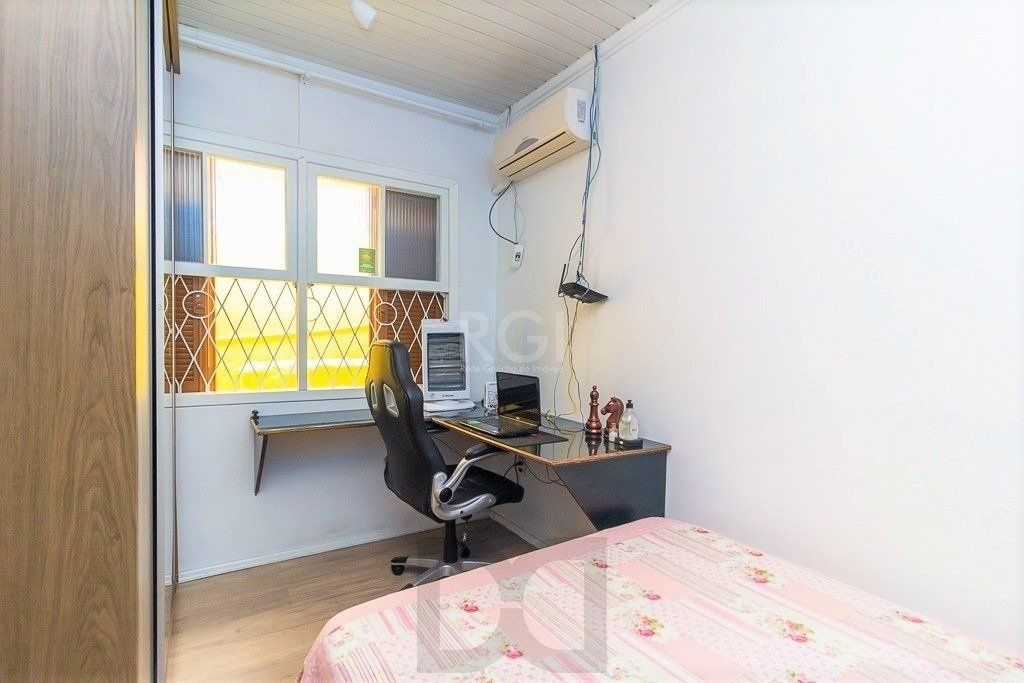 Casa para Venda - 148m², 2 dormitórios, 1 vaga - Partenon — foto 17