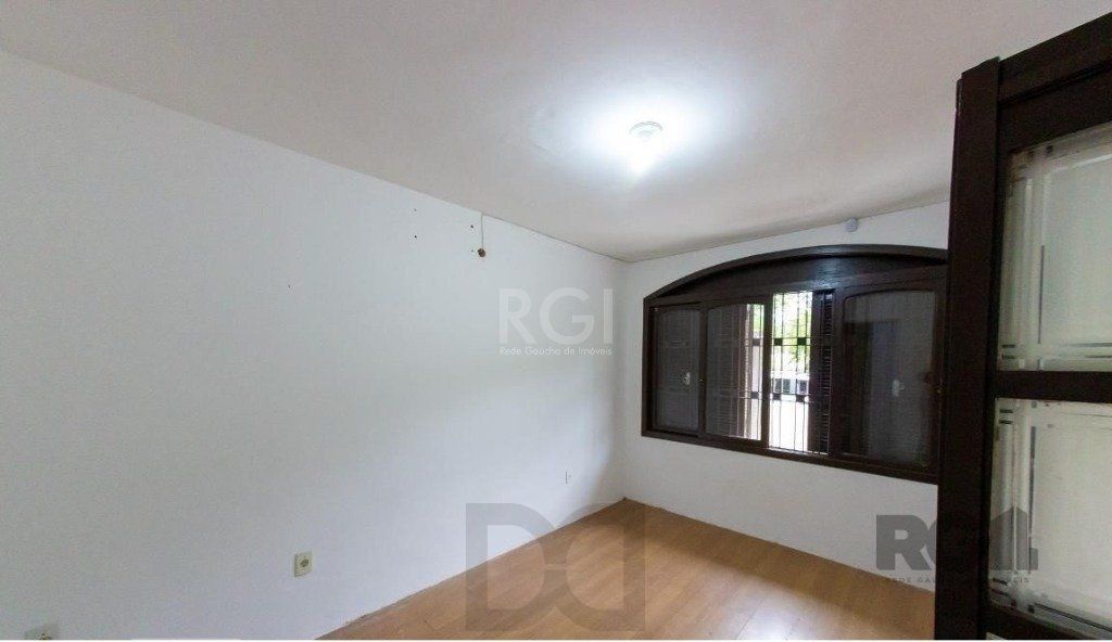Casa para Venda - 450m², 4 dormitórios, sendo 3 suites, 5 vagas - Nonoai — foto 16